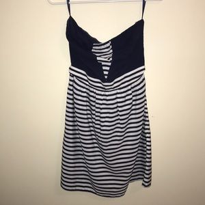 NWT Francesca’s Strapless navy stripped dress